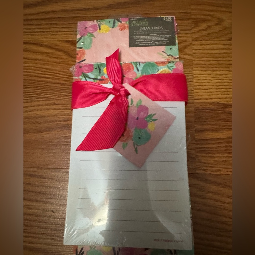 Floral Memo Pad -NEW